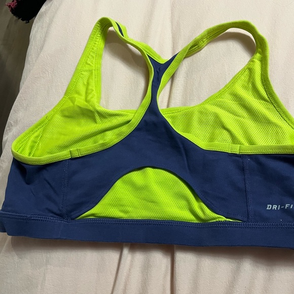 Nike Sports Bra - Picture 3 of 3